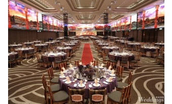 LDC Hotels & Resorts- Large indoor surround high-definition shaped screen